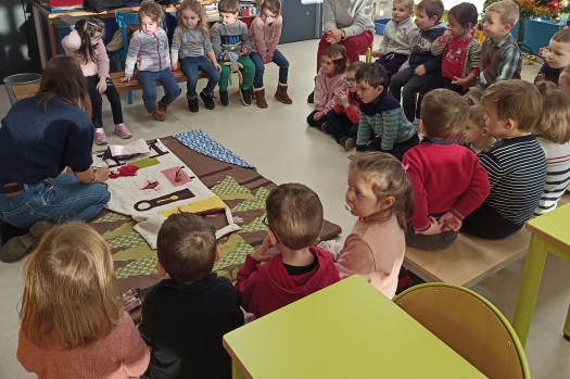 Séance bibliothèque pour les plus petits